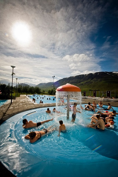 Sumaropnun í sundlauginni Þelamörk