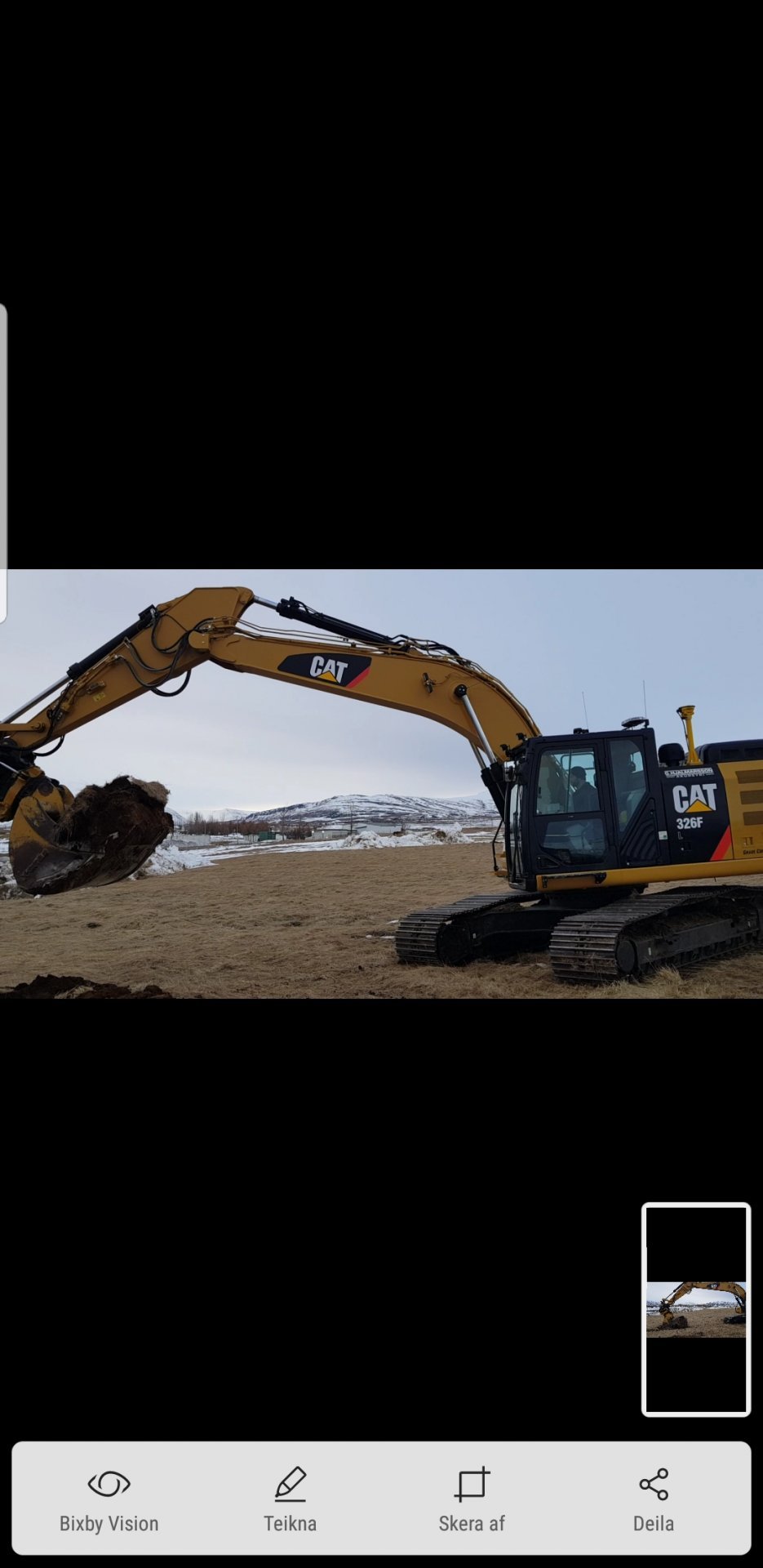 Gatnaframkvæmdir hafnar við Reynihlíð - fyrsta skóflustungan